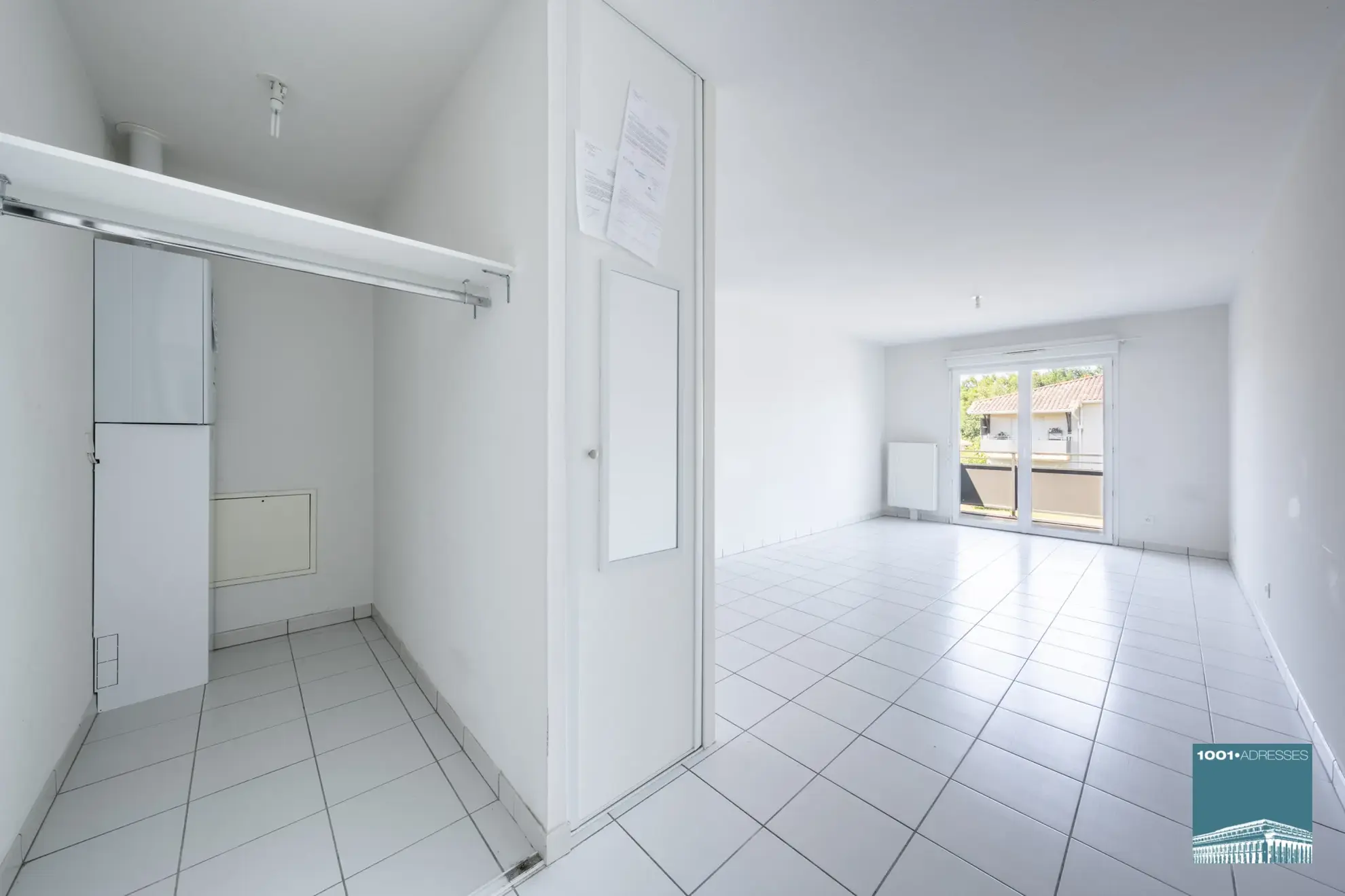 Appartement deux pièces avec balcon et parking privé à Saint-Médard-en-Jalles 