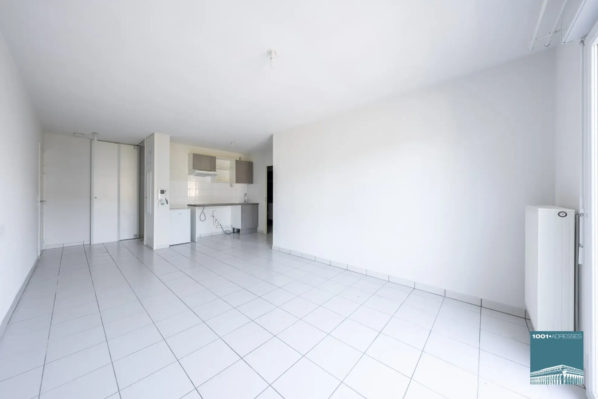 Appartement deux pièces avec balcon et parking privé à Saint-Médard-en-Jalles 