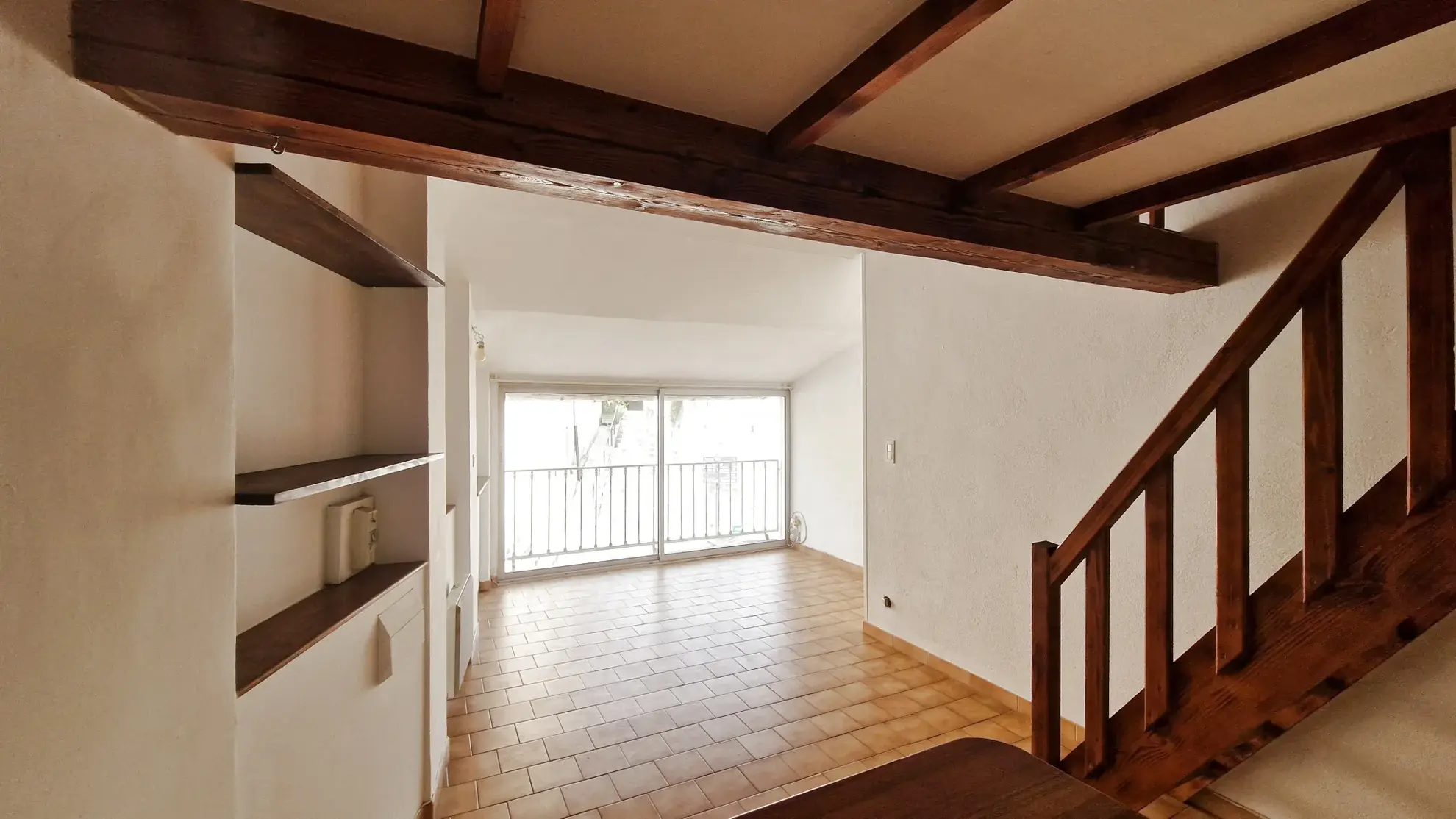 Appartement 1 chambre avec mezzanine à Velaux, proche Aix-en-Provence et Marseille