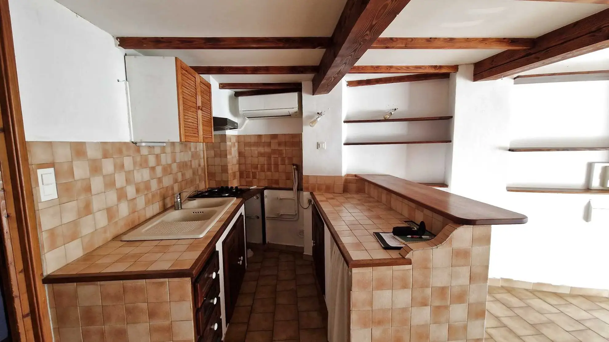 Appartement 1 chambre avec mezzanine à Velaux, proche Aix-en-Provence et Marseille 