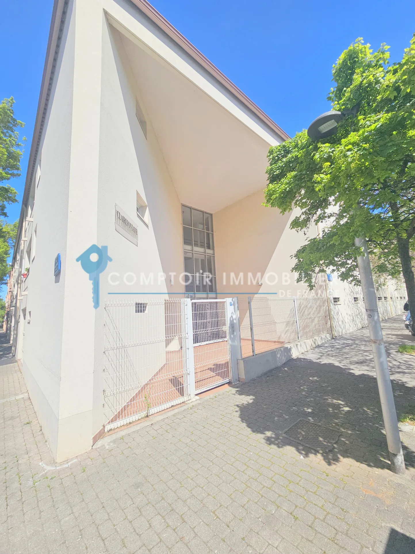 Appartement lumineux de 3 pièces avec terrasse, parking et cave à Montpellier