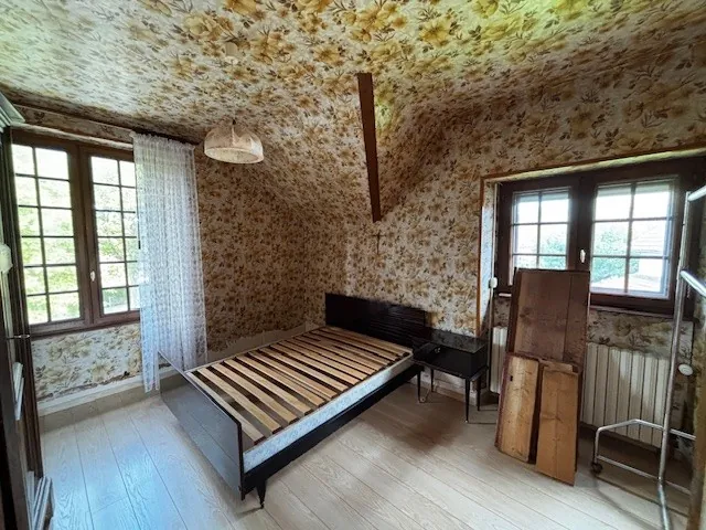 Maison familiale à Belfort de 87m² avec jardin et 3 chambres, à rénover 