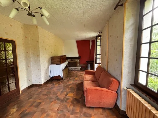 Maison familiale à Belfort de 87m² avec jardin et 3 chambres, à rénover 