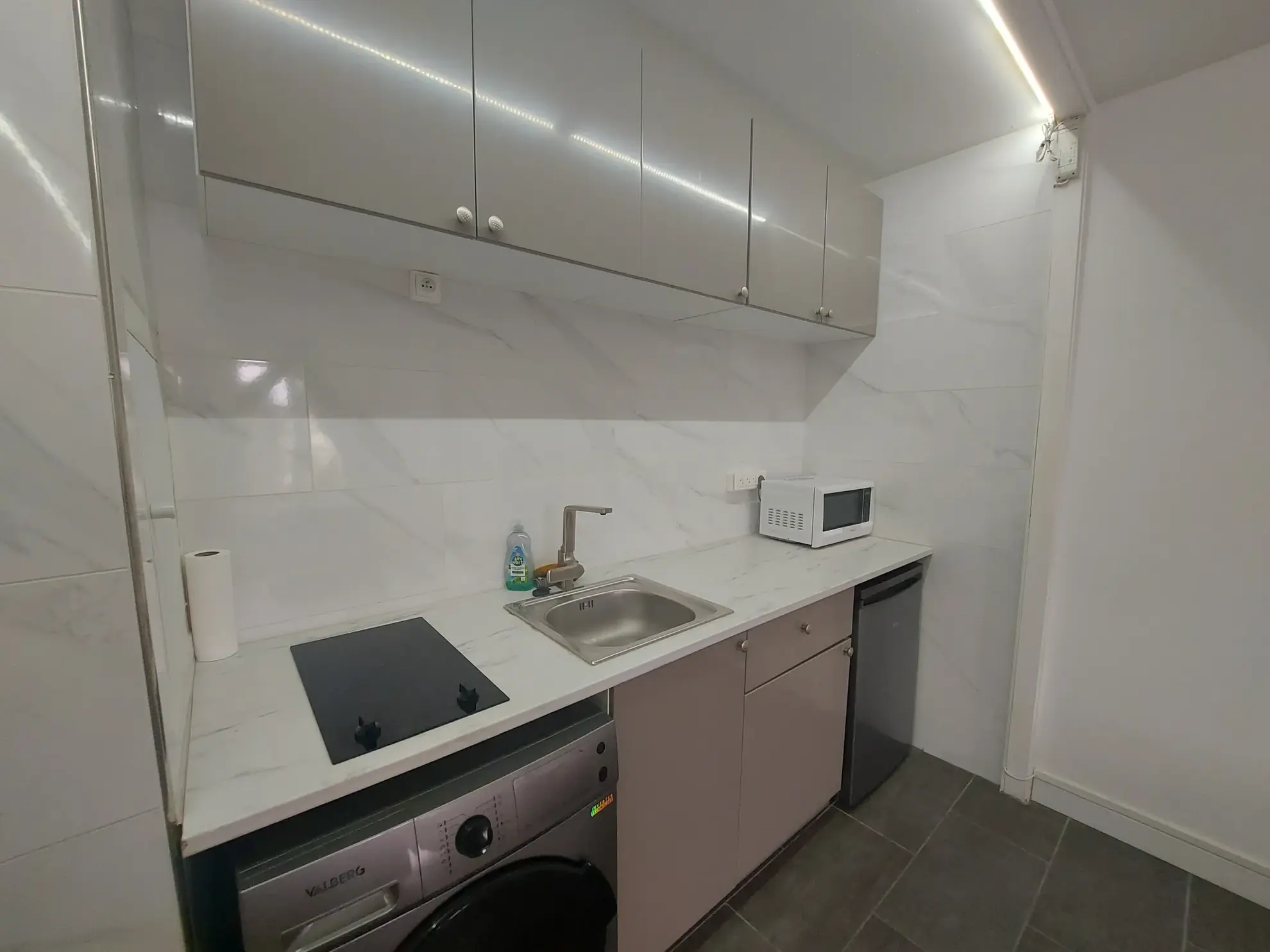 Studio à vendre à Mantes-la-Jolie, centre-ville, 26,50 m², calme et entièrement équipé 