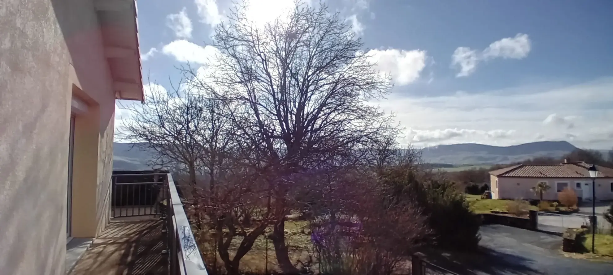 Maison T5 à 20 minutes de Millau dans secteur calme avec garage et terrasse 