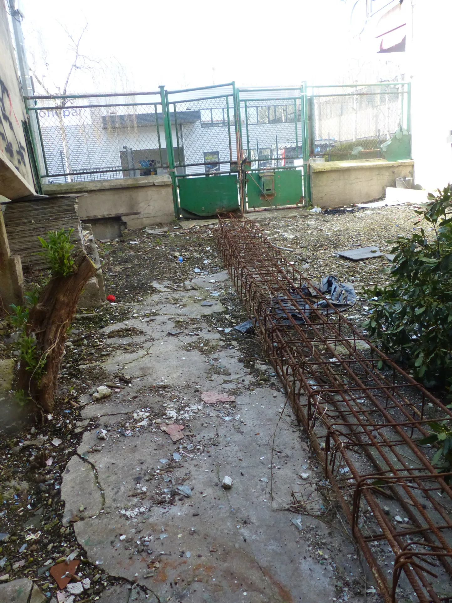 Maison de ville à Montreuil à rénover avec beaucoup de potentiel et aides financières 