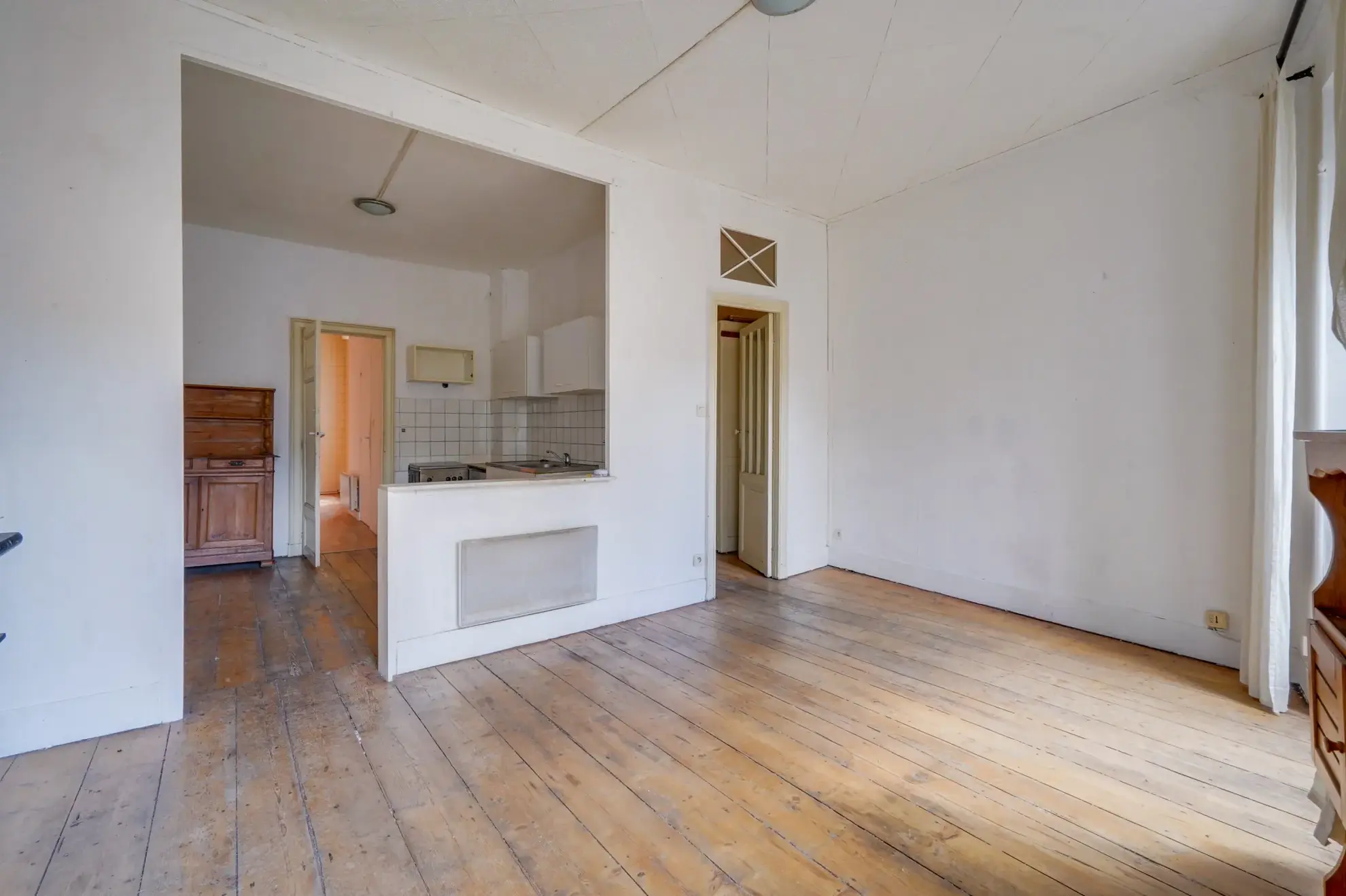 Appartement T2 de 52m² à Bordeaux proche Gambetta avec cave et combles 