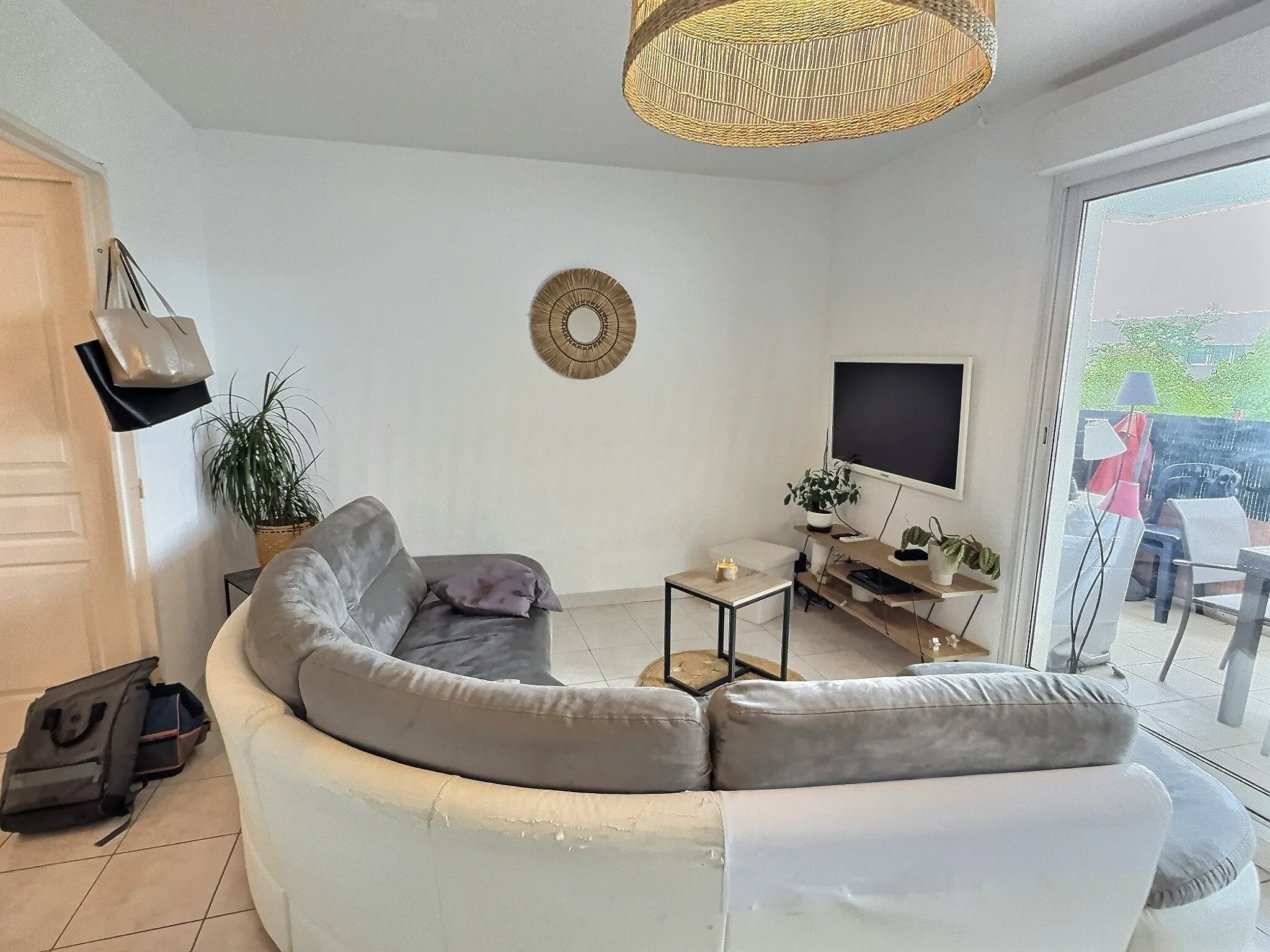 Appartement 3 pièces à Le Cres avec terrasse et parking – Prêt à visiter 