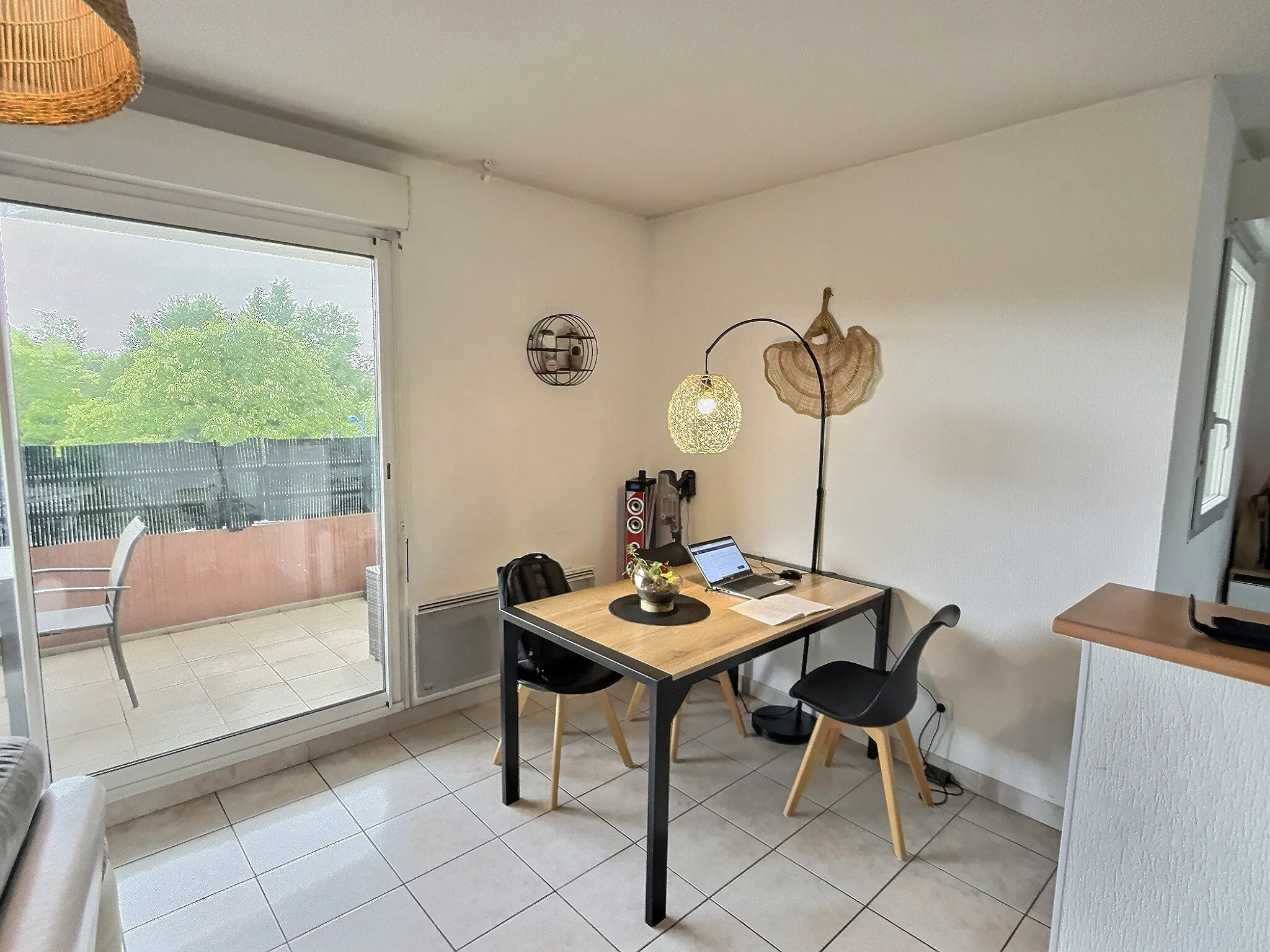 Appartement 3 pièces à Le Cres avec terrasse et parking – Prêt à visiter 