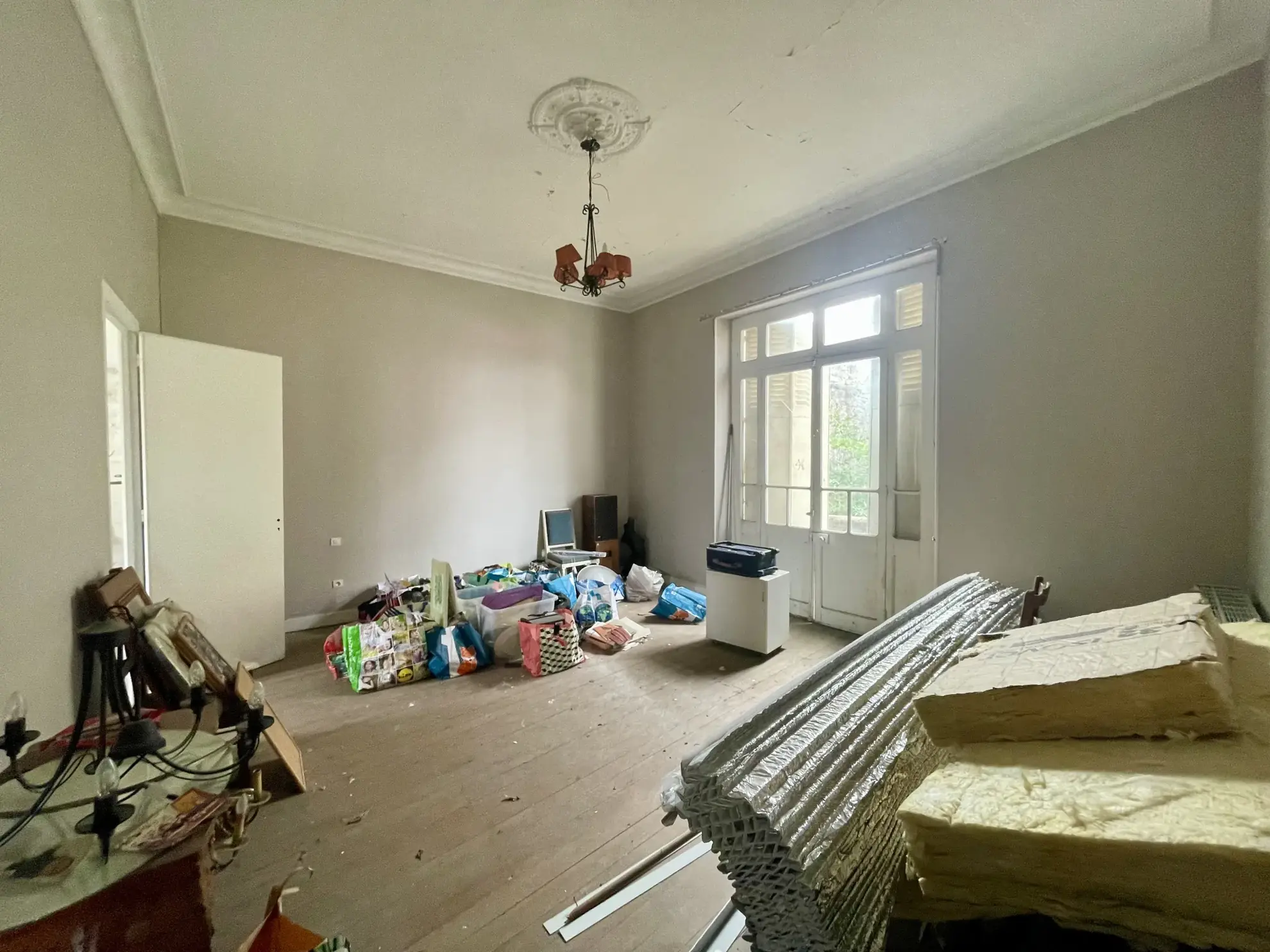 Immeuble en centre-ville de Vic-en-Bigorre de 480 m² avec jardin et parking 