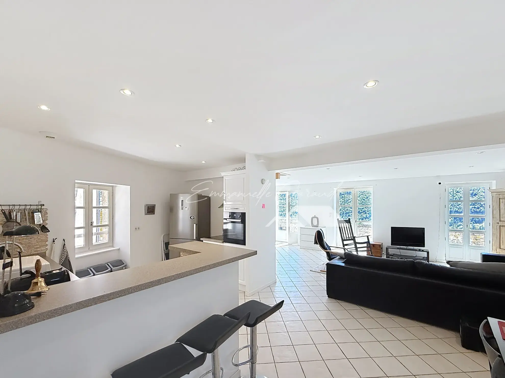 Maison à vendre à Mostuejouls avec vue panoramique et jardin privé dans le Parc des Grands Causses 