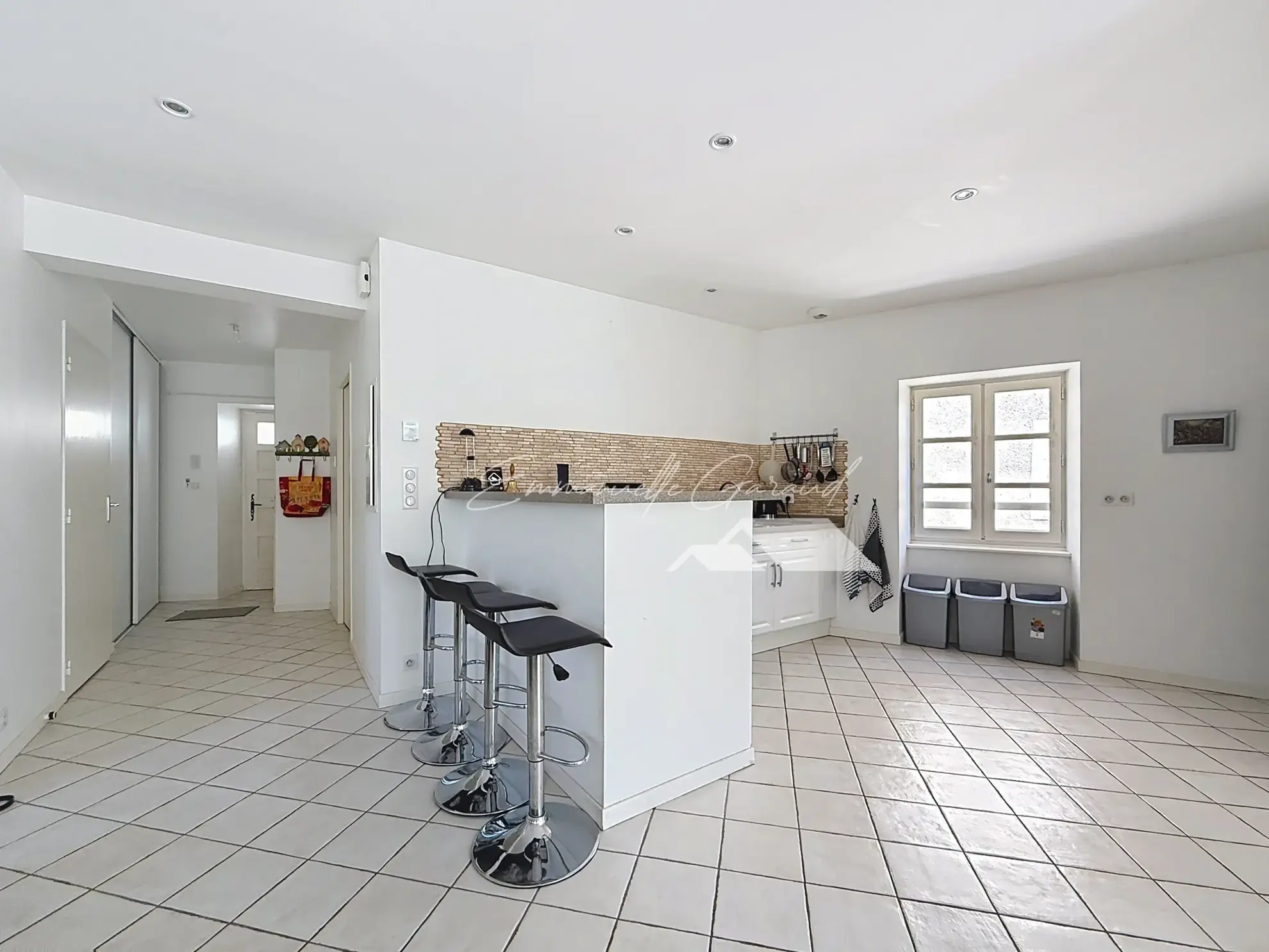 Maison à vendre à Mostuejouls avec vue panoramique et jardin privé dans le Parc des Grands Causses 