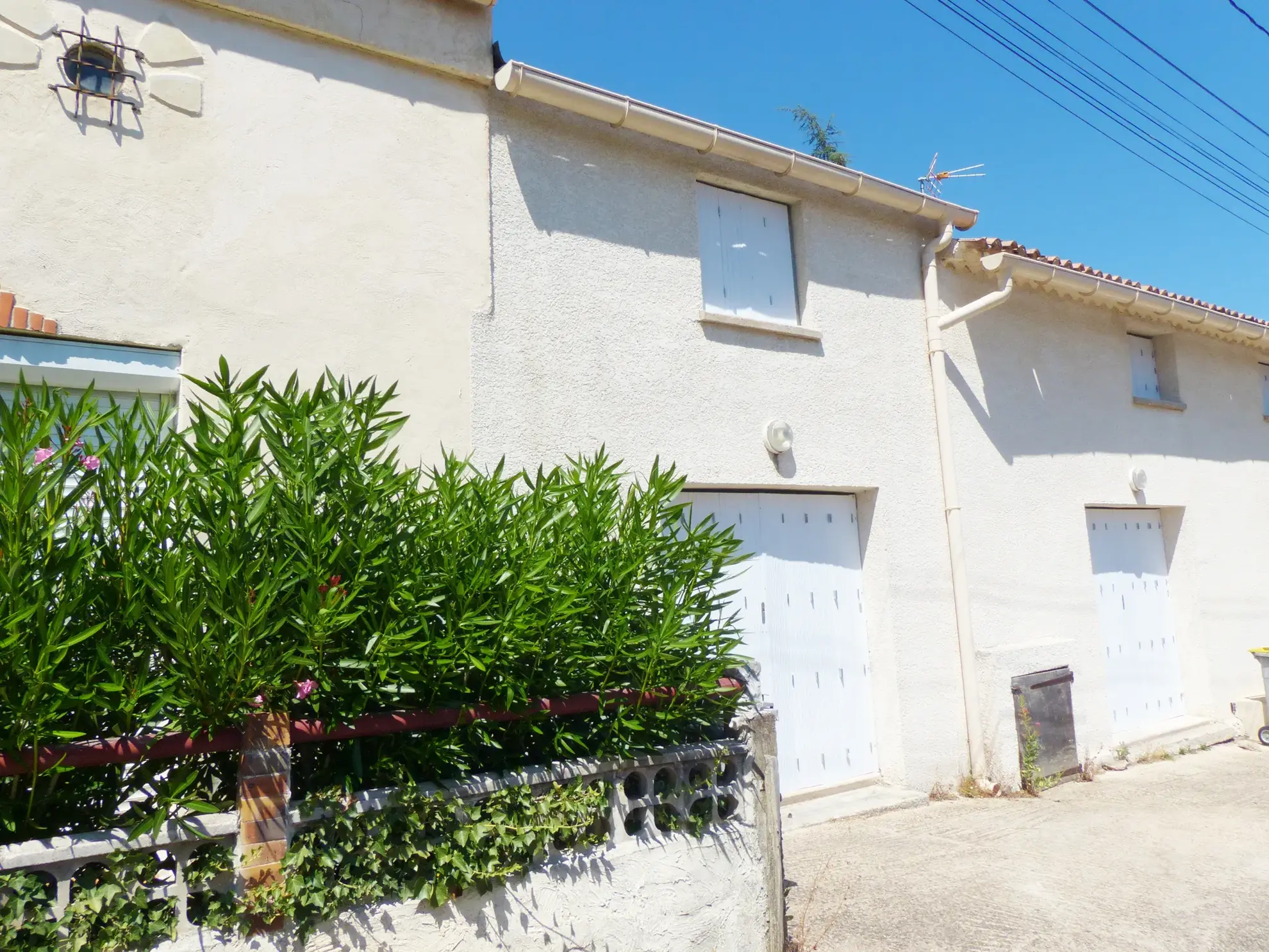 Maison 3 pièces avec terrasse à Lamalou-Les-Bains, idéale pour investissement ou résidence principale 