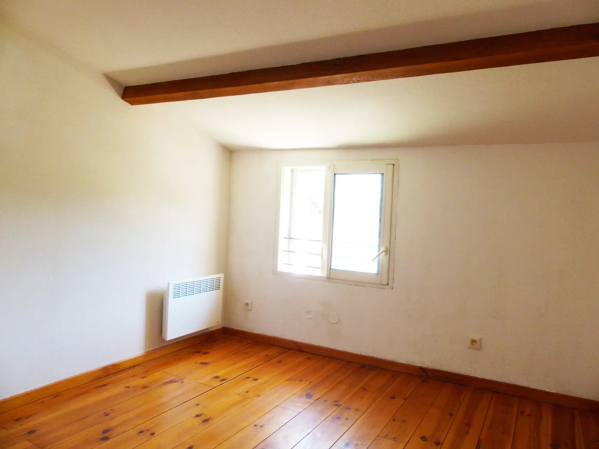 Maison 3 pièces avec terrasse à Lamalou-Les-Bains, idéale pour investissement ou résidence principale 