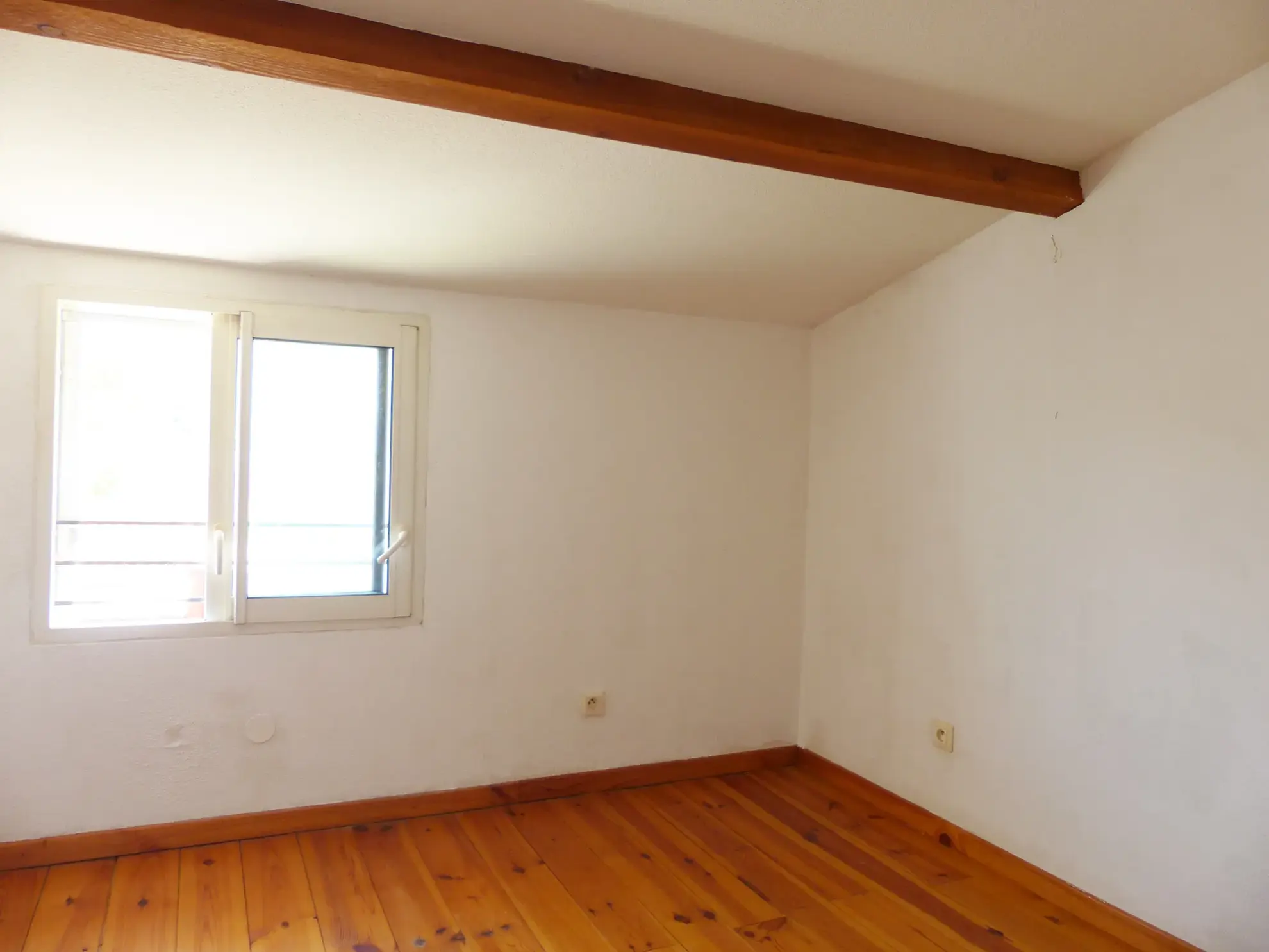 Maison 3 pièces avec terrasse à Lamalou-Les-Bains, idéale pour investissement ou résidence principale 