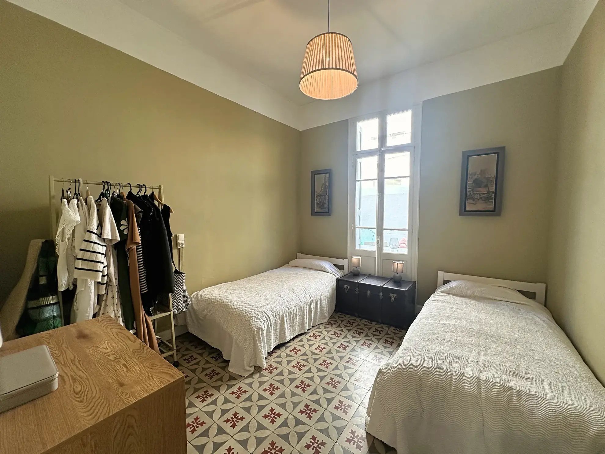 Appartement traversant de 94 m2 avec terrasse à Perpignan proche du Théâtre de l'Archipel 