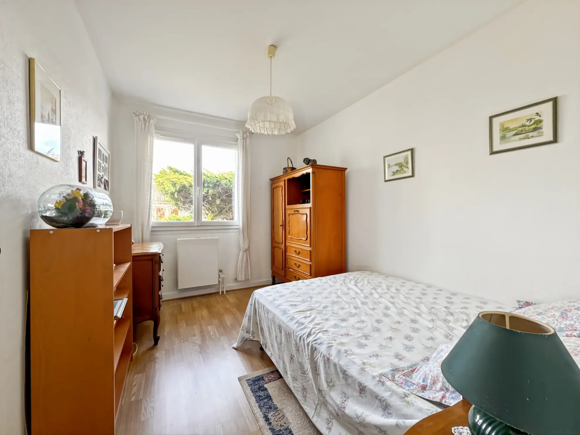 Maison de plain-pied à Massieux avec jardin, proche commerces 