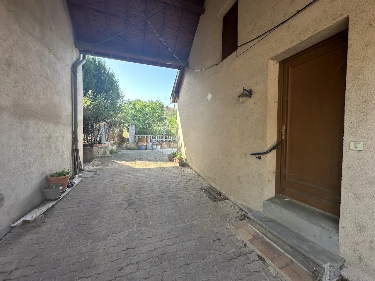 Maison de ville de plain-pied à Marcigny - 90 m² avec terrasse et garage 