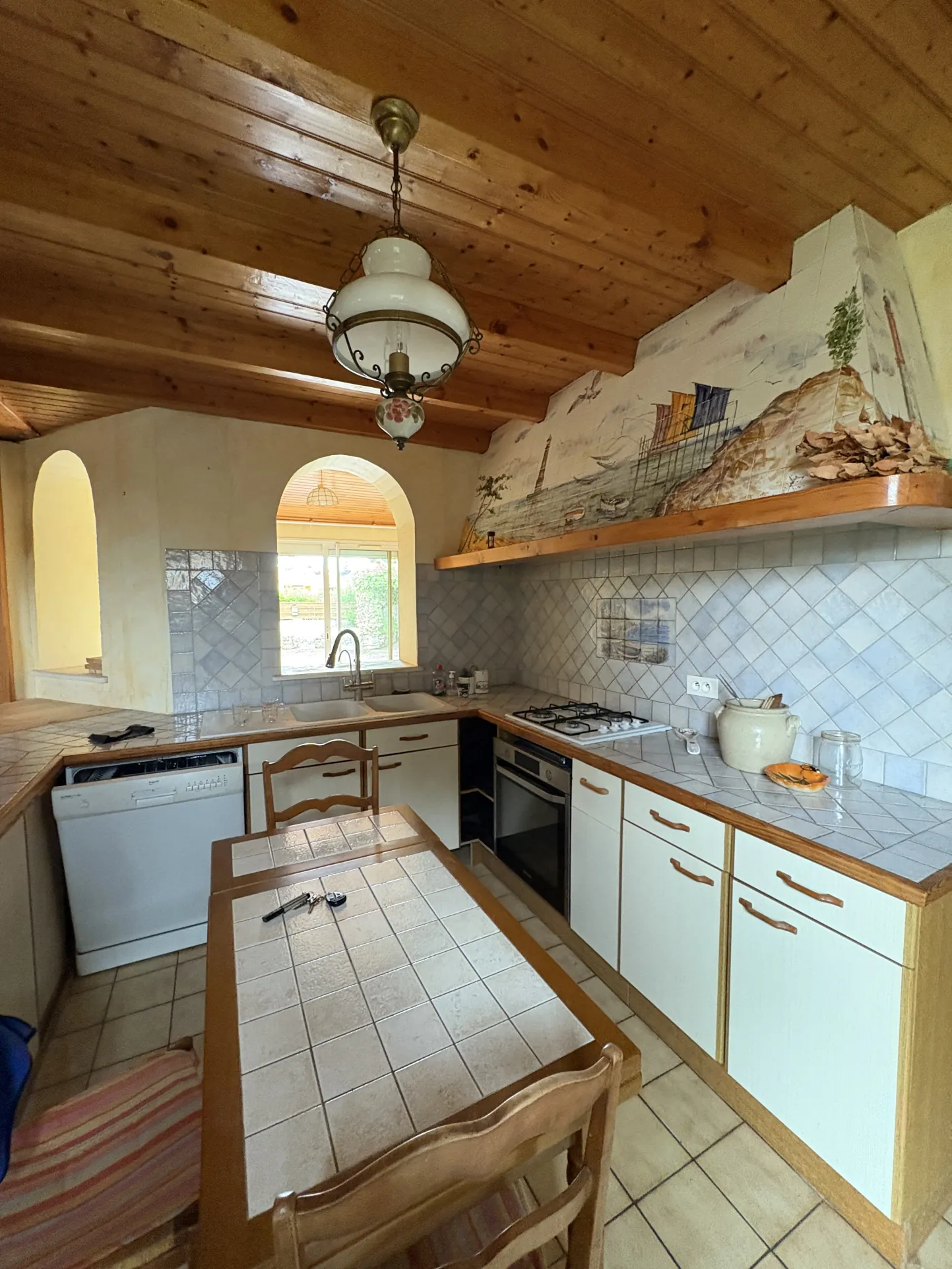 Maison lumineuse de 102 m² avec jardin, garage et espace bien-être à Cozes 