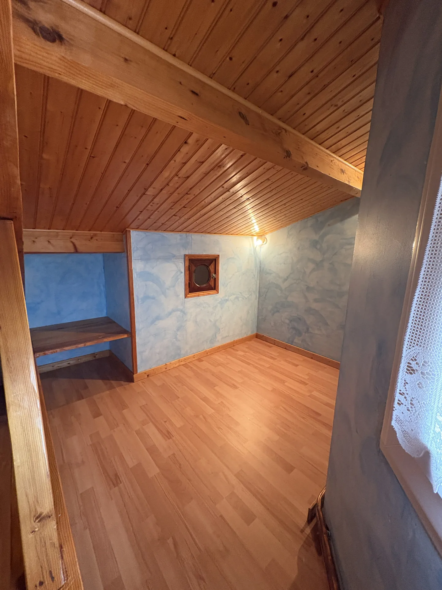 Maison lumineuse de 102 m² avec jardin, garage et espace bien-être à Cozes 