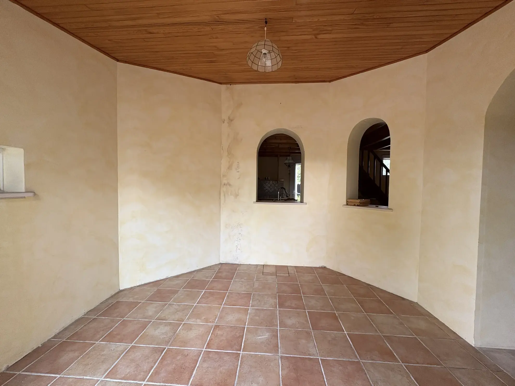 Maison lumineuse de 102 m² avec jardin, garage et espace bien-être à Cozes 