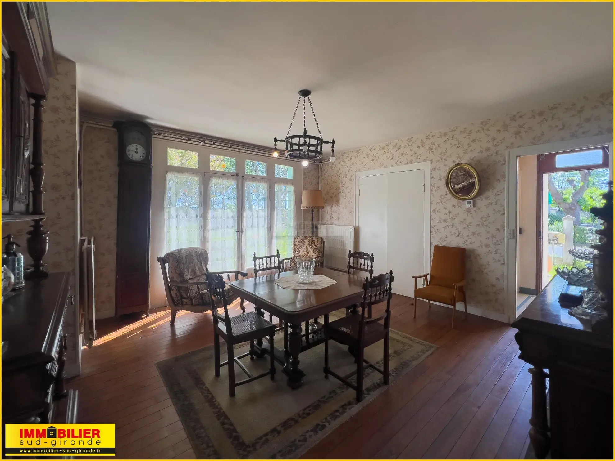 Maison à rénover proche centre de Podensac avec grand garage et terrain de 800 m² 