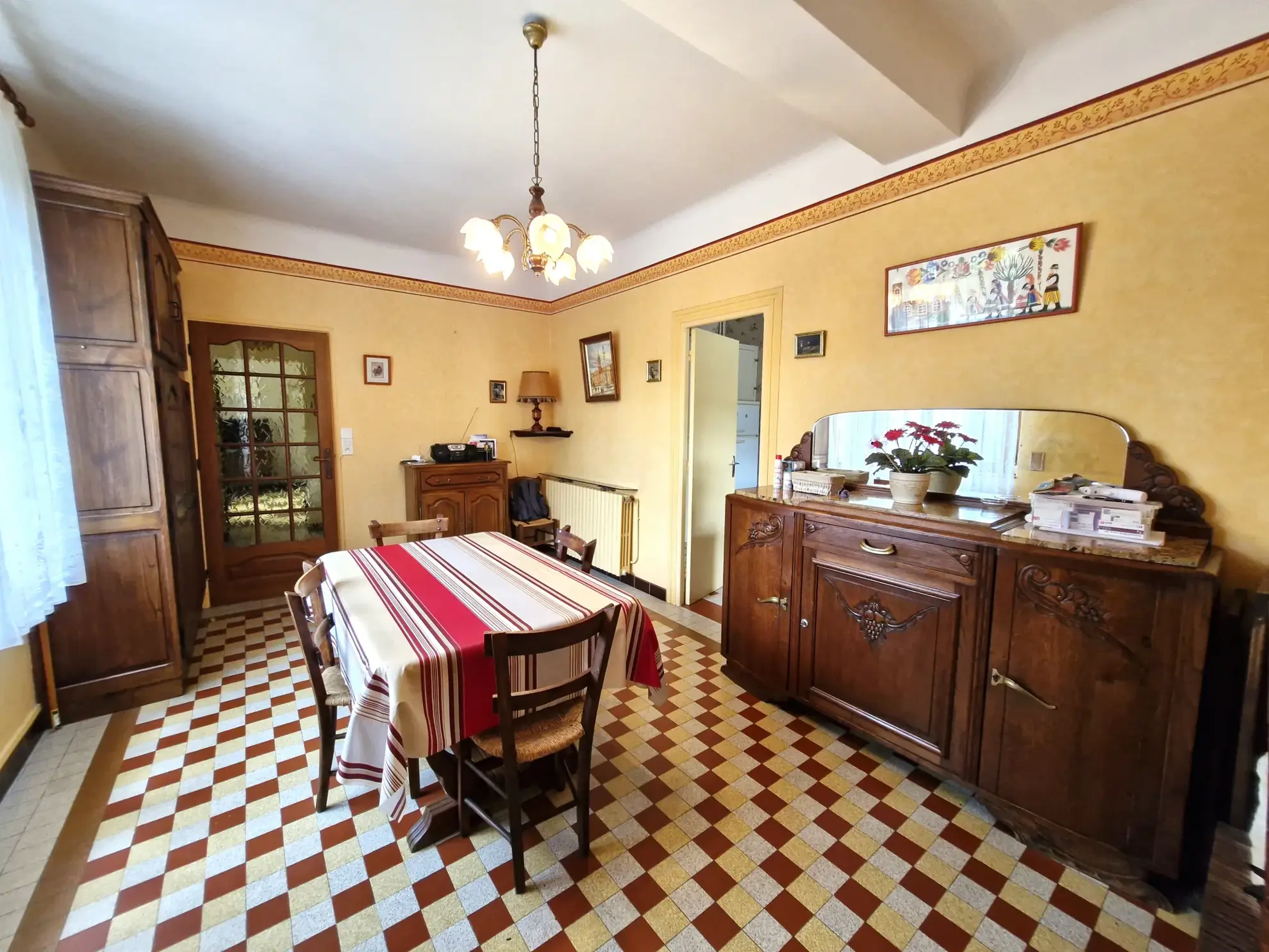 Maison familiale en vente à Oursbelille, 3 chambres, jardin et garage 