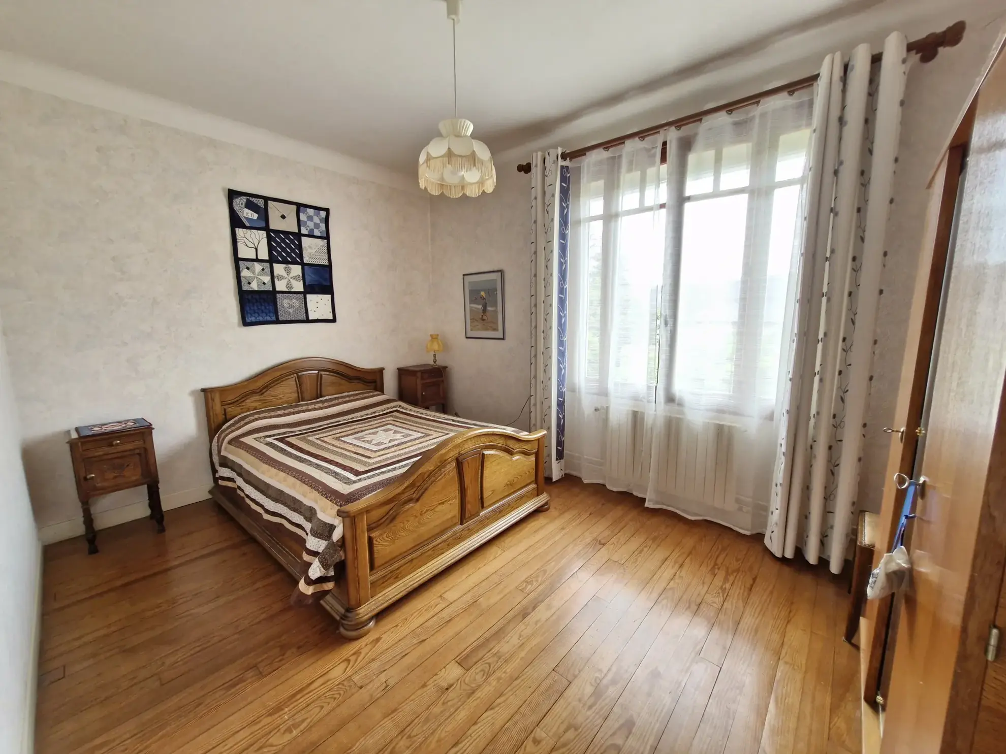 Maison familiale en vente à Oursbelille, 3 chambres, jardin et garage 