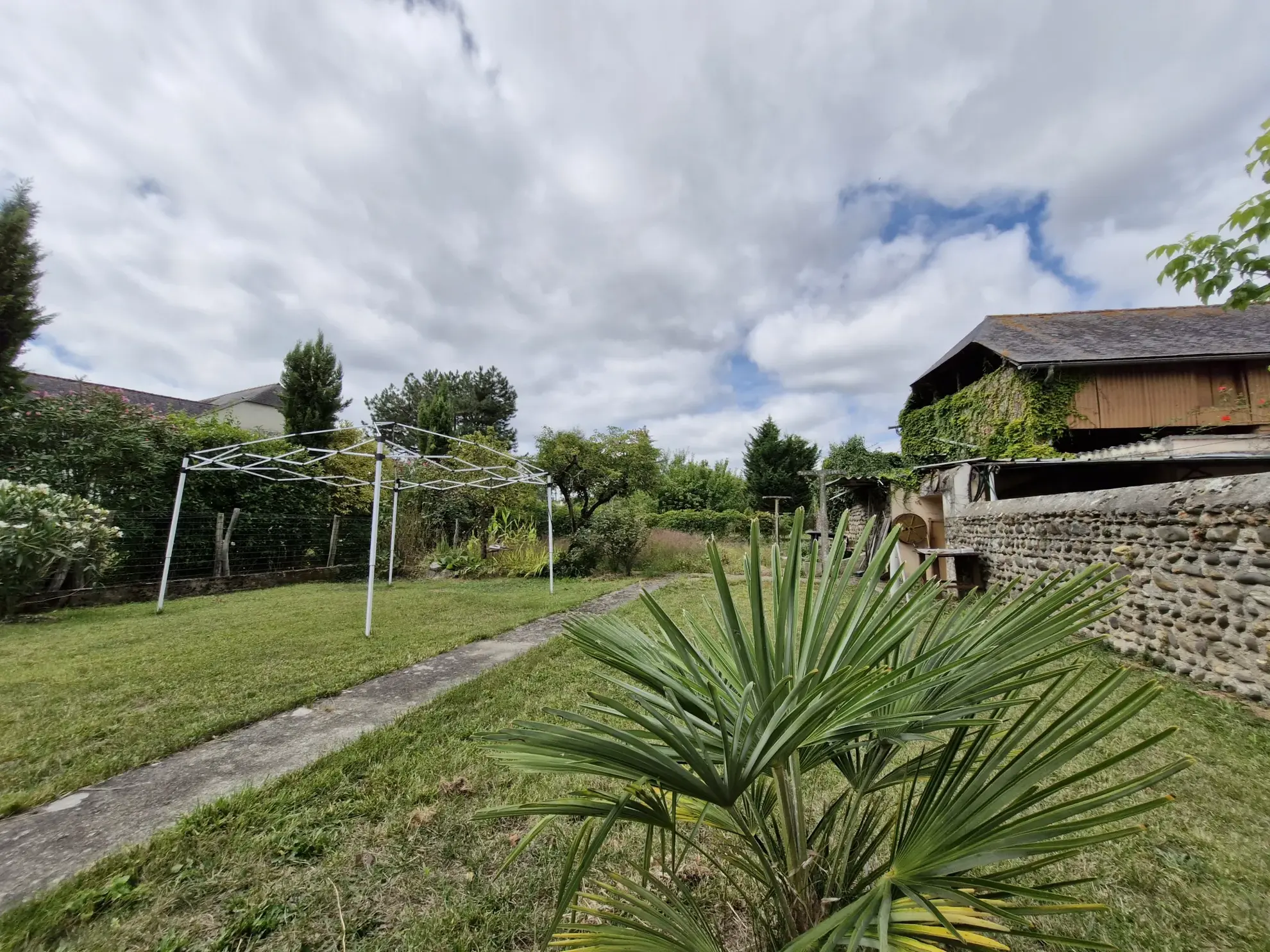 Maison familiale en vente à Oursbelille, 3 chambres, jardin et garage 