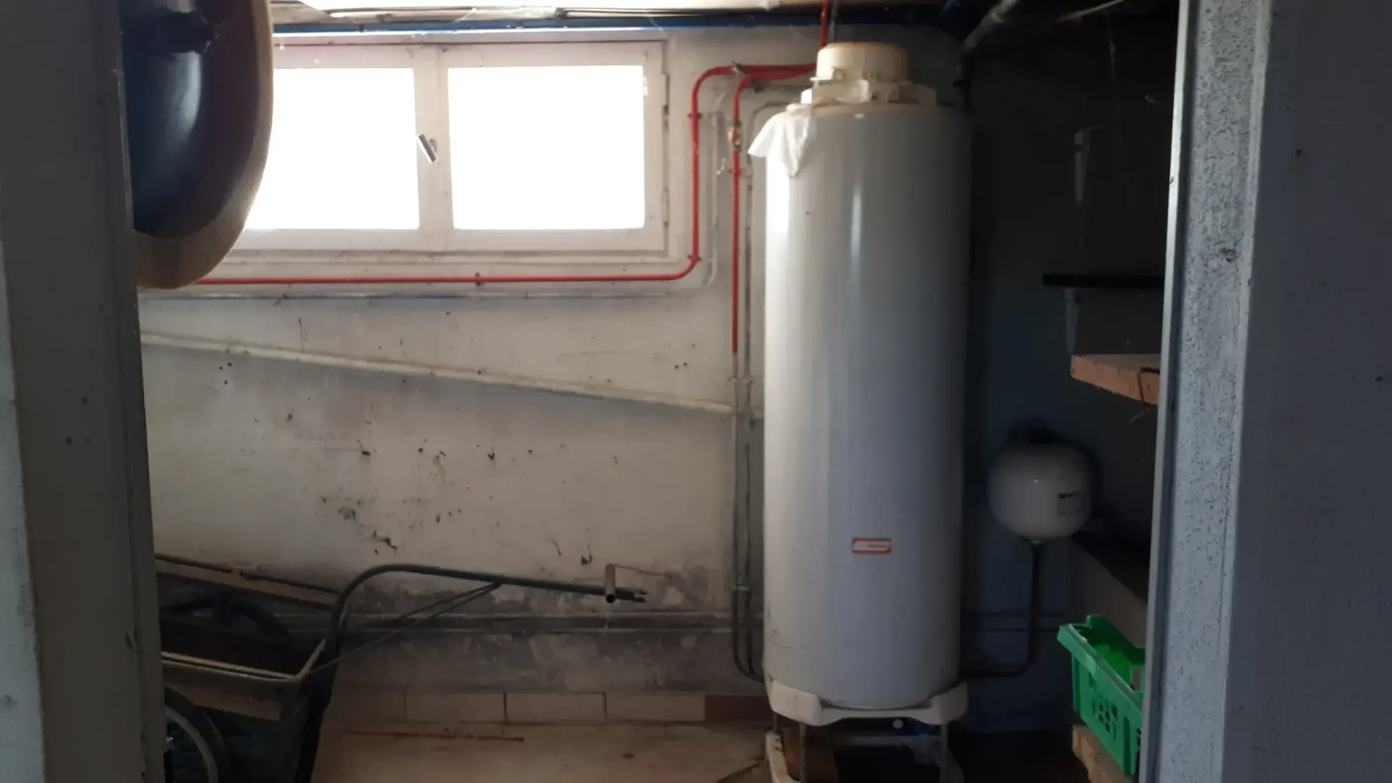 Maison familiale de 90m² à Coussay les Bois, terrain de 1735m², rénovée et isolée 