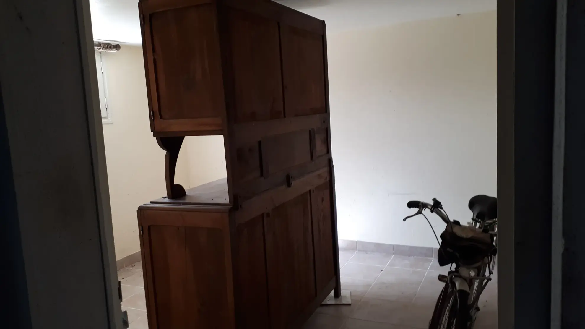 Maison familiale de 90m² à Coussay les Bois, terrain de 1735m², rénovée et isolée 