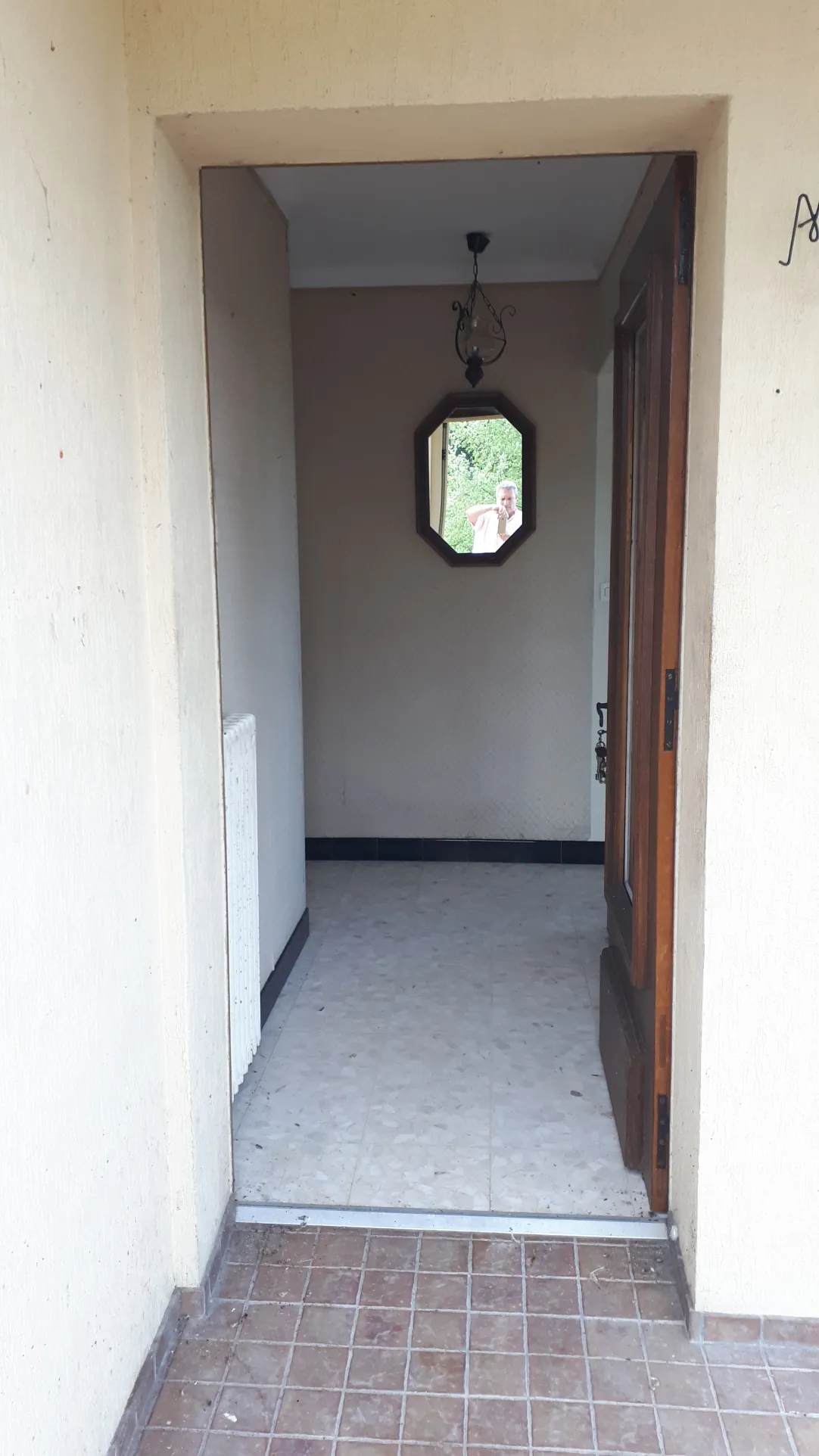 Maison familiale de 90m² à Coussay les Bois, terrain de 1735m², rénovée et isolée 