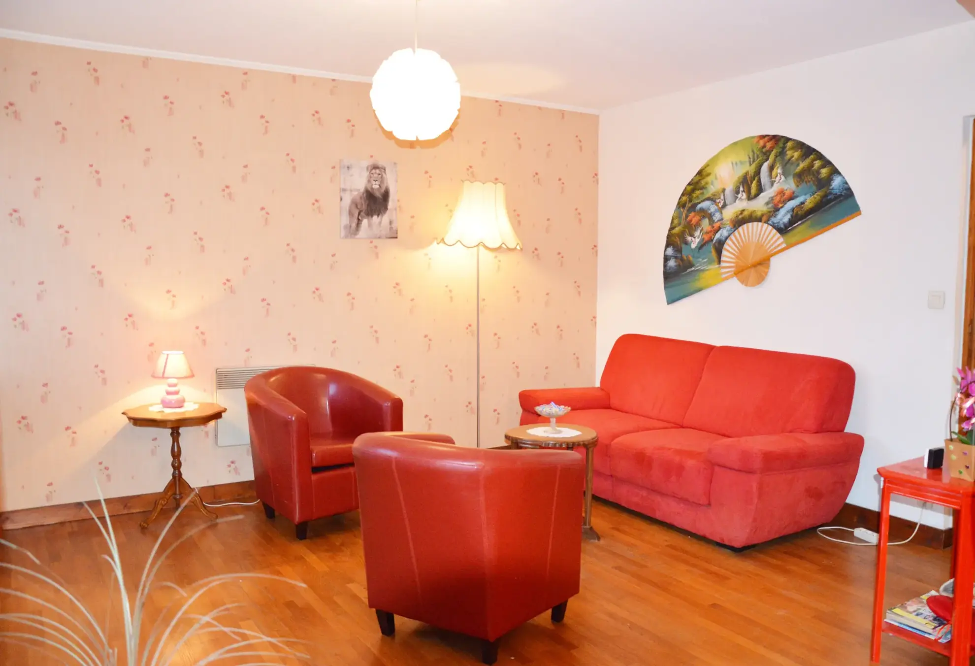 Spacieux appartement T3 traversant de 88 m² à Grenoble, avec cave et balcon 