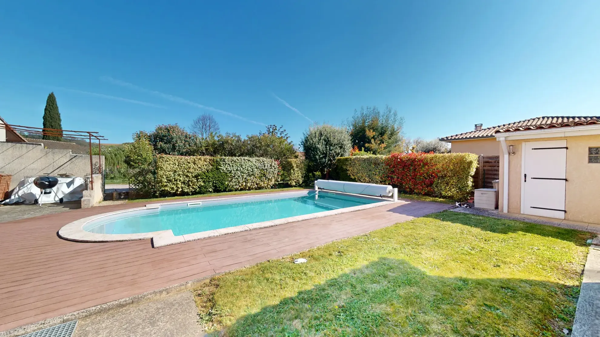 Magnifique villa 4 pièces avec piscine et 3 garages à vendre à Noé 