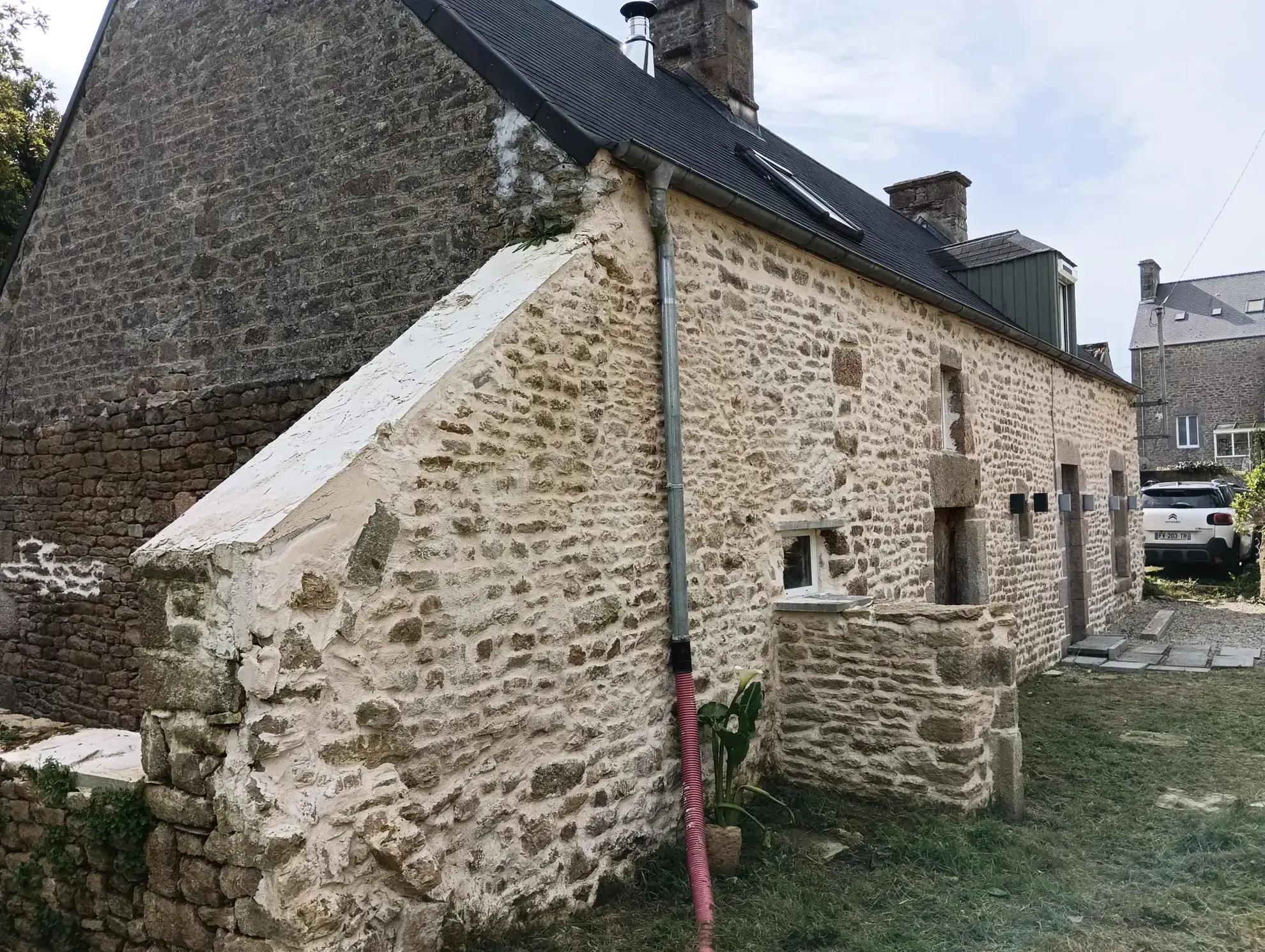 Belle maison en pierre à Tocqueville à vendre avec terrain de 900 m² 