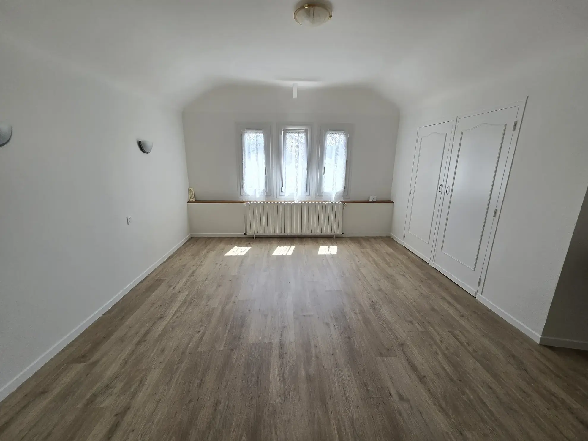 Maison 120m² avec 5 chambres à Tarbes, environnement calme et confortable 