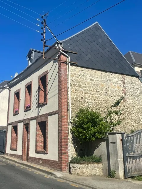 Maison indépendante de 107m² avec 4 chambres à Fécamp, proche centre et commerces