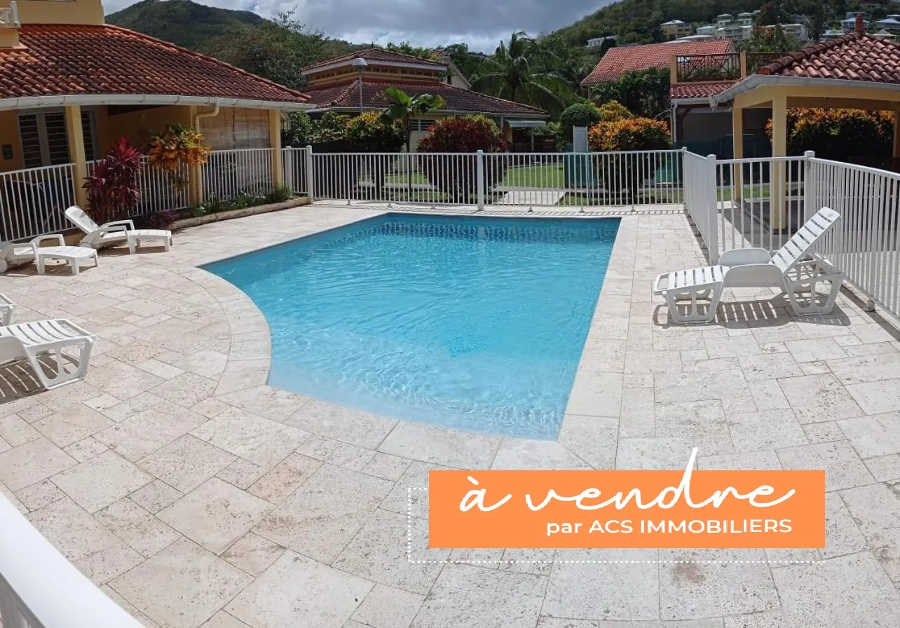 Appartement T2 bis en duplex meublé à vendre à l'Anse à l'Ane, Trois-Ilets