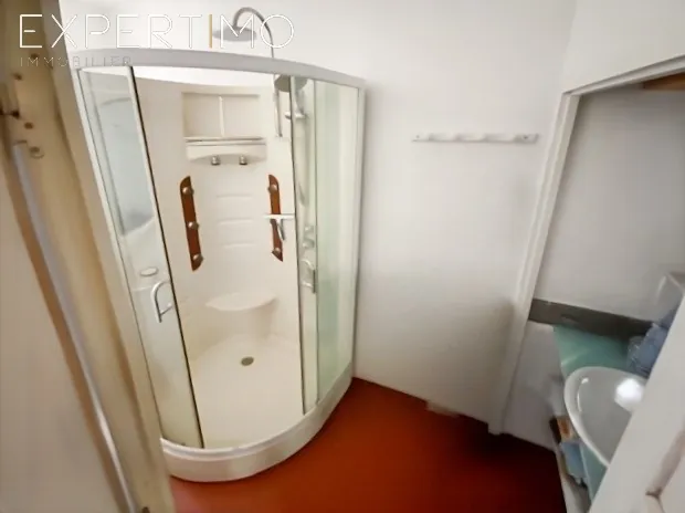 Lot de 2 appartements à Apt avec terrasse et local indépendant 