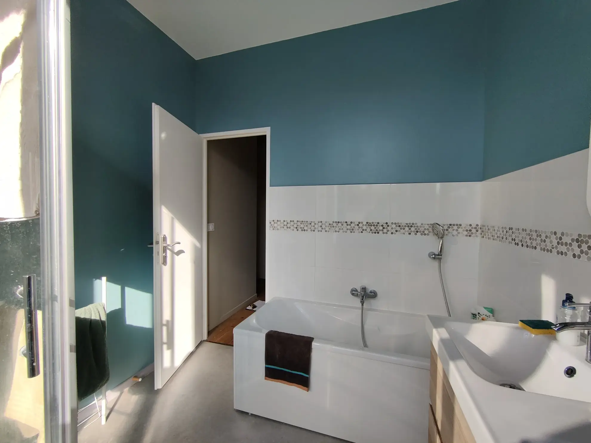 Maison de village rénovée avec jardin, garage et 4 chambres à Bieujac, proche Langon 