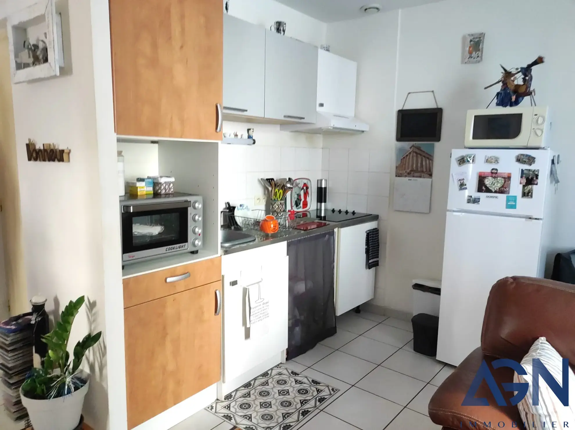 Immeuble de 120 m² à vendre à Agde avec 3 appartements loués et garage 