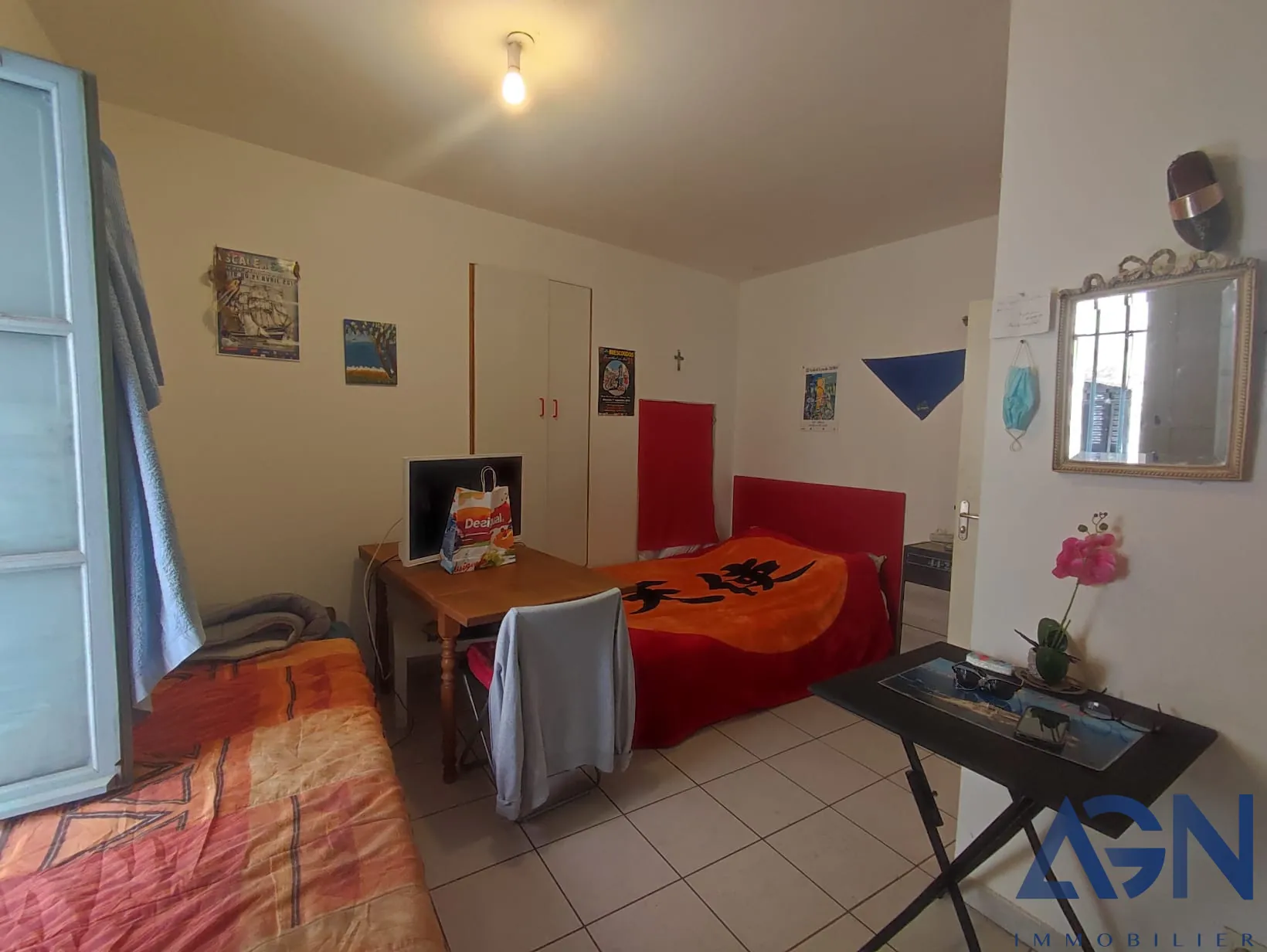 Immeuble de 120 m² à vendre à Agde avec 3 appartements loués et garage 