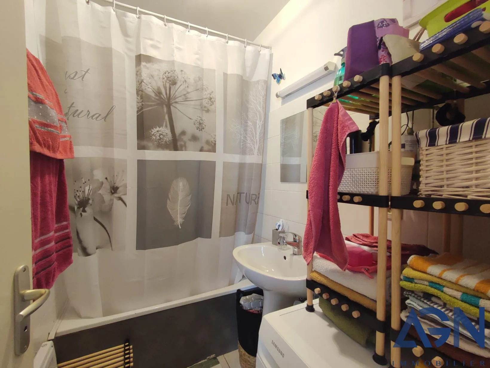 Immeuble de 120 m² à vendre à Agde avec 3 appartements loués et garage 