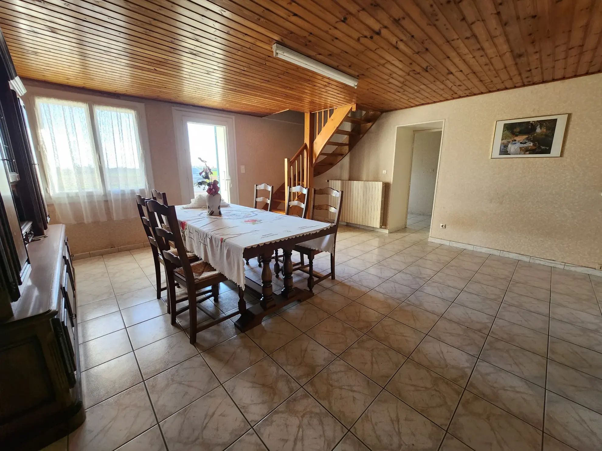 Ensemble immobilier avec deux maisons à Nalliers, piscine et garage près de La Rochelle 