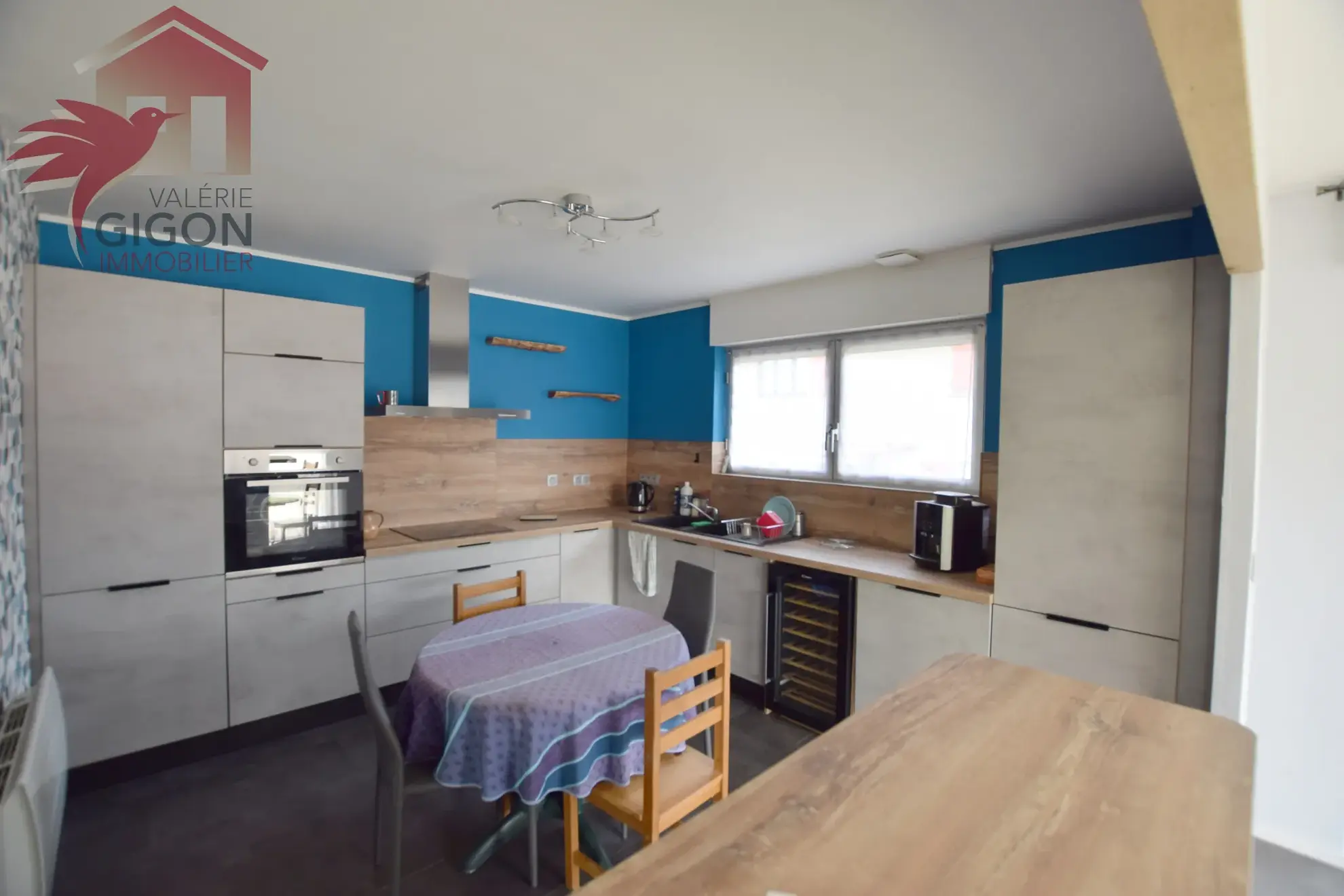 Charmante maison familiale à Dambenois avec véranda, jardin et espace invité 