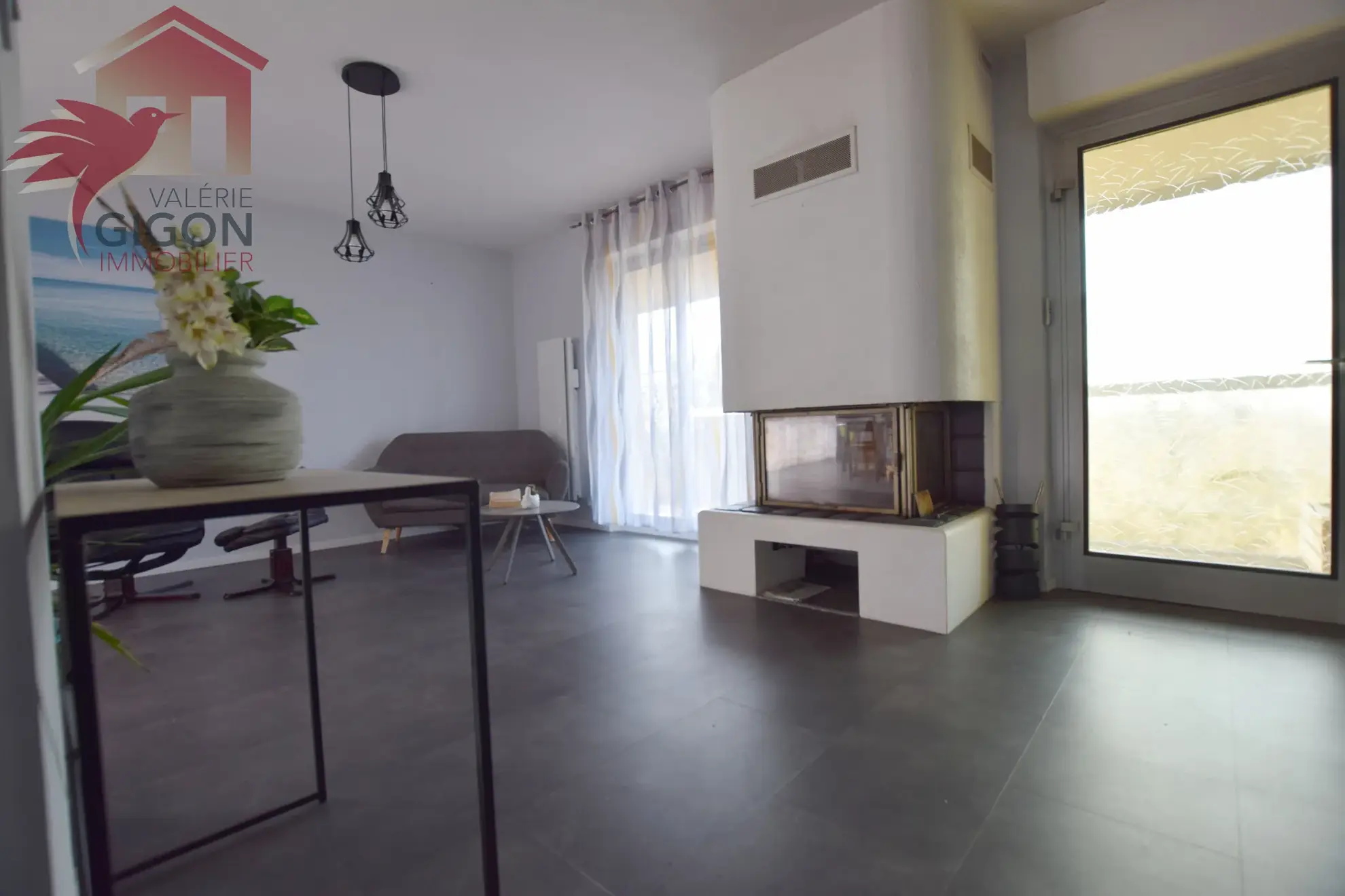 Charmante maison familiale à Dambenois avec véranda, jardin et espace invité 