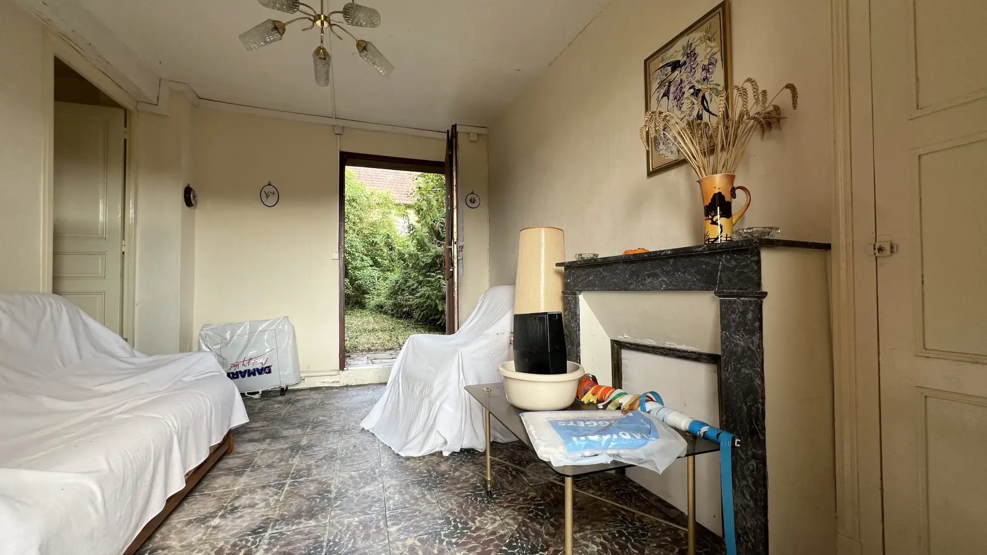 Maison avec dépendance et jardin à Guillon (89) – Résidence ou investissement 