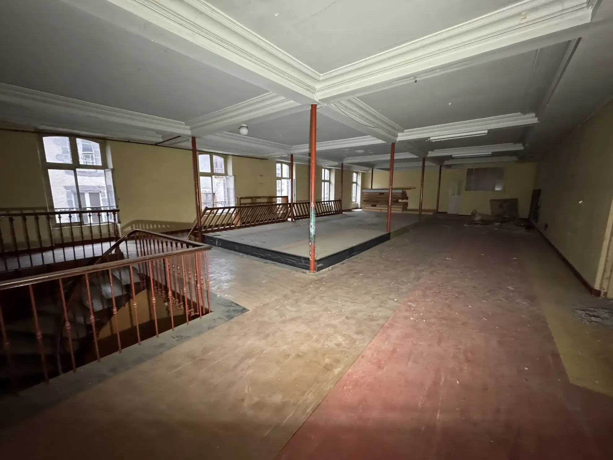 Investissement immobilier à Saint-Flour : trois plateaux à rénover pour 600 m² 