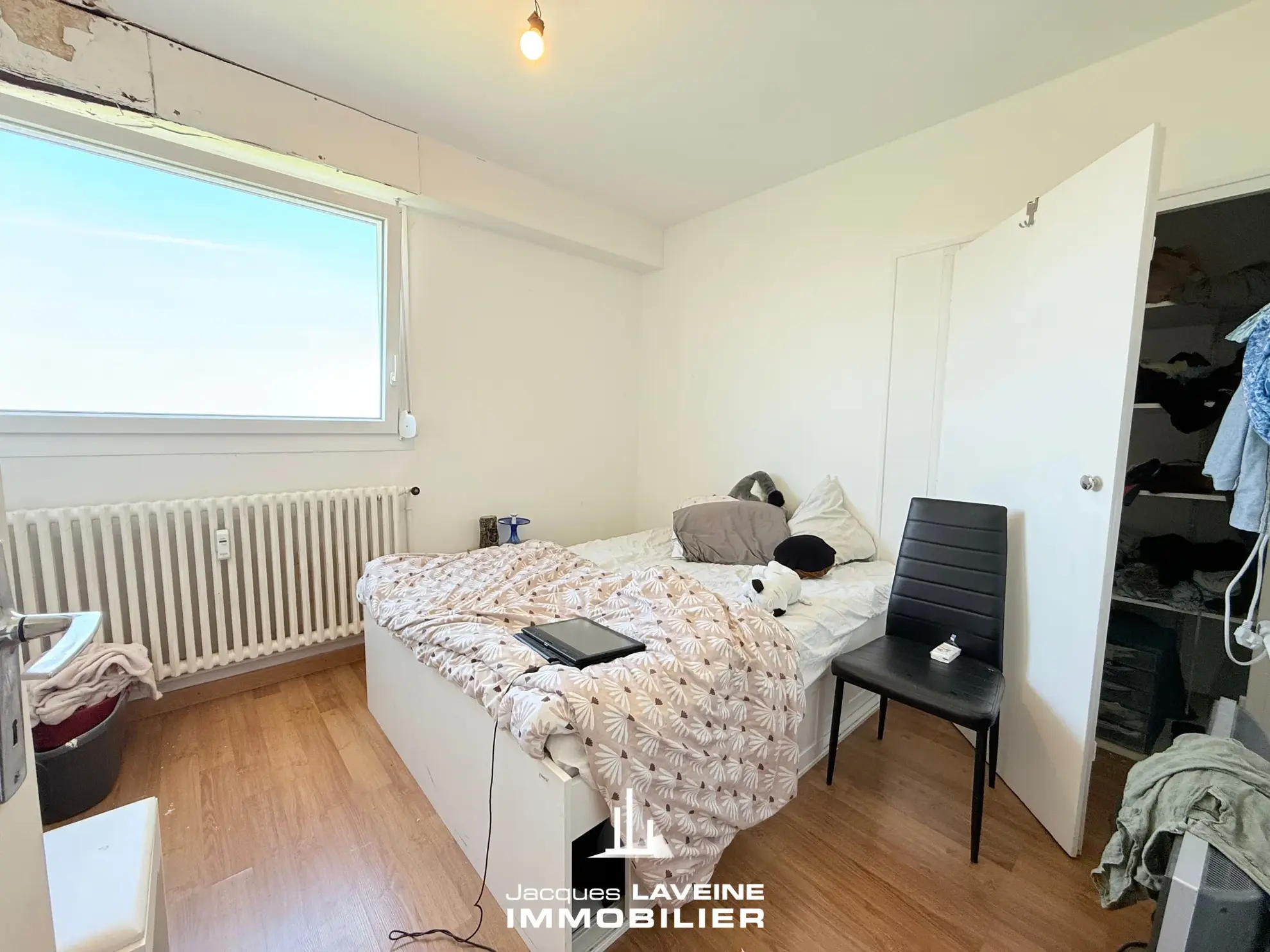 Appartement 2 pièces à Metz avec parking privatif et cave - Bon état 