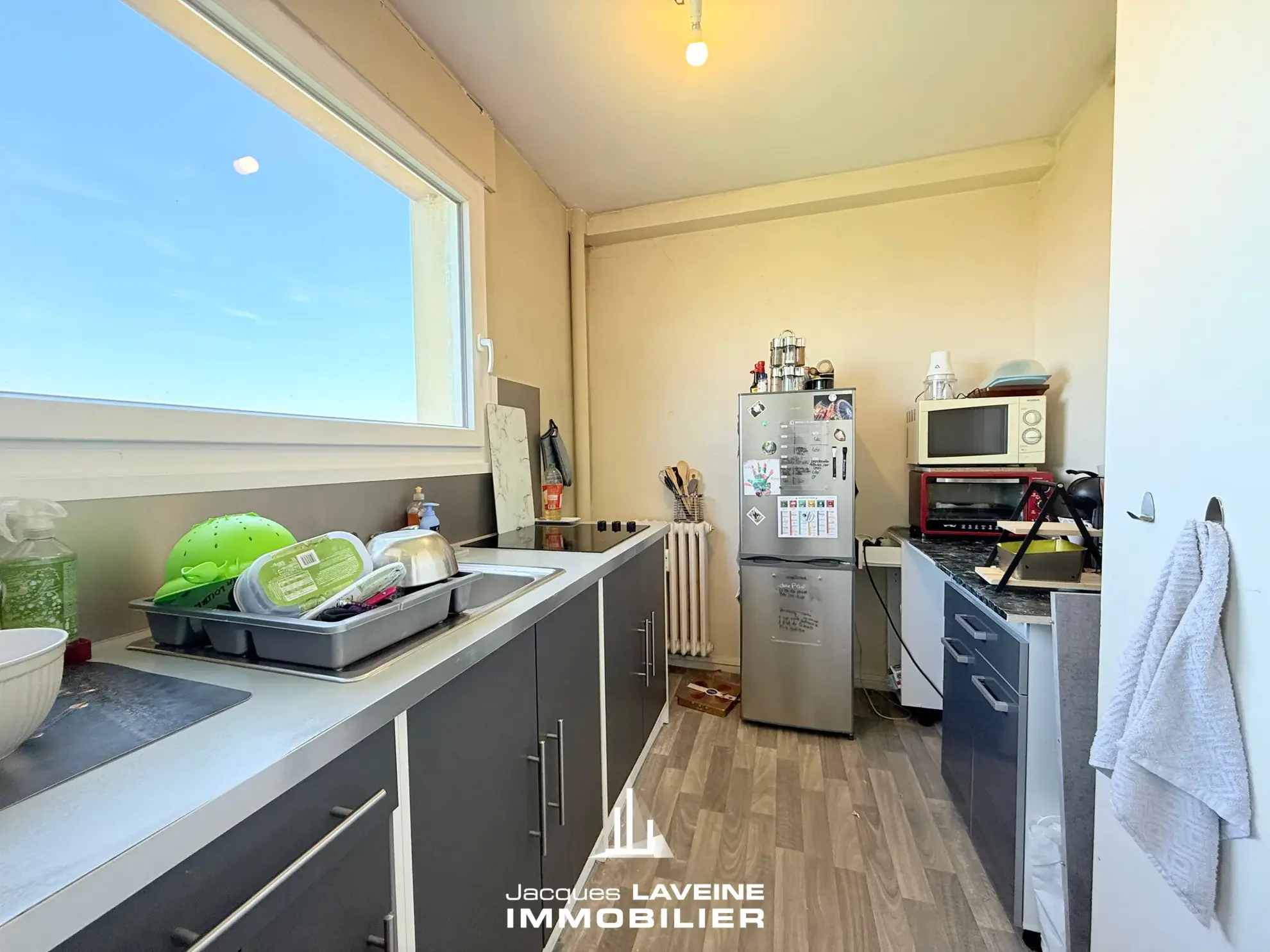 Appartement 2 pièces à Metz avec parking privatif et cave - Bon état 